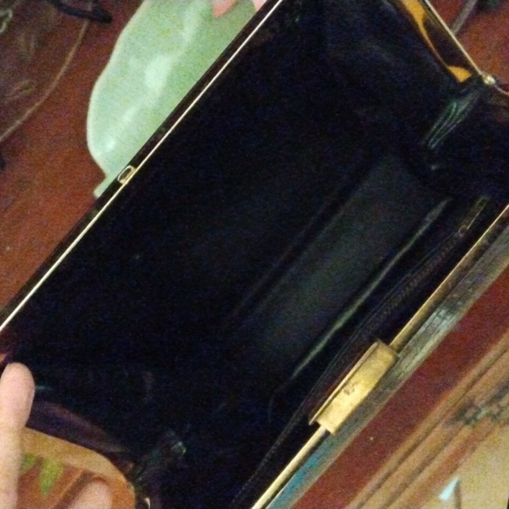 purse - Picture 3 of 7